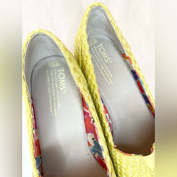 β¨Host Pickβ¨ Toms Espadrille Yellow Wedge Peep Toe Calypso Canvas Slip on Shoe - Picture 7 of 14